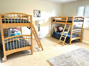 5 habitaciones, escritorio, tabla de planchar con plancha y wifi gratis