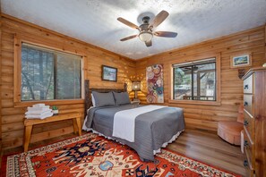 2 Schlafzimmer, Bügeleisen/Bügelbrett, kostenloses WLAN, Bettwäsche