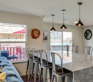 Dining - Spacious 5BR Home | Pool, Game Room & Grill (Grand Prairie)