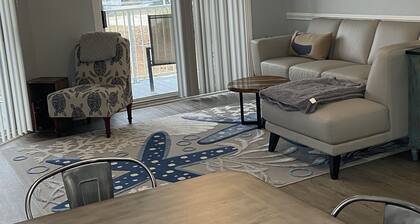 Remodel condo with all new furniture. Fresh and ready for your vacation