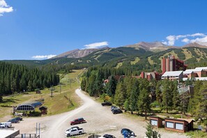 Parkering på området, ladestasjon for elbiler