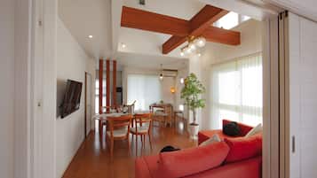 Apartment, 4 Bedrooms | Living area