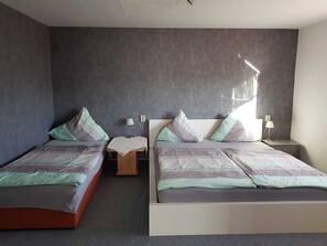 Unclassified image, 3 of 24, button