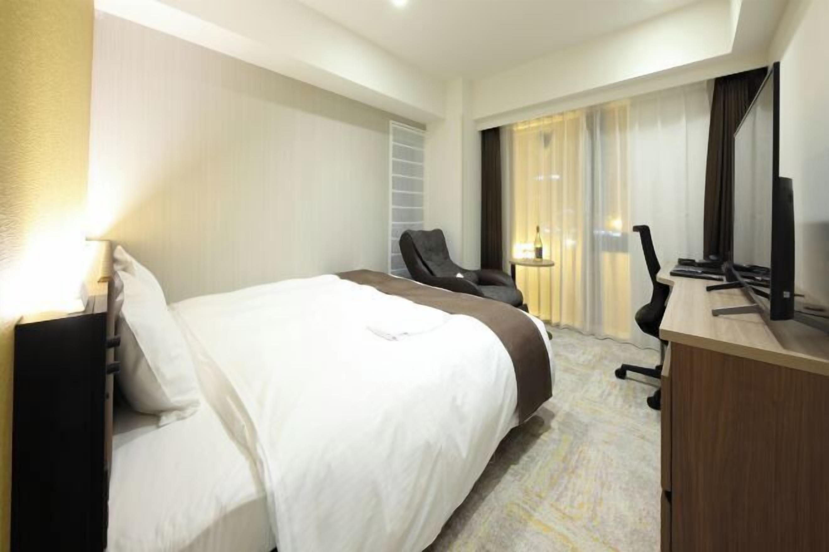 Hochwertige Bettwaren, Daunenbettdecken, Zimmersafe