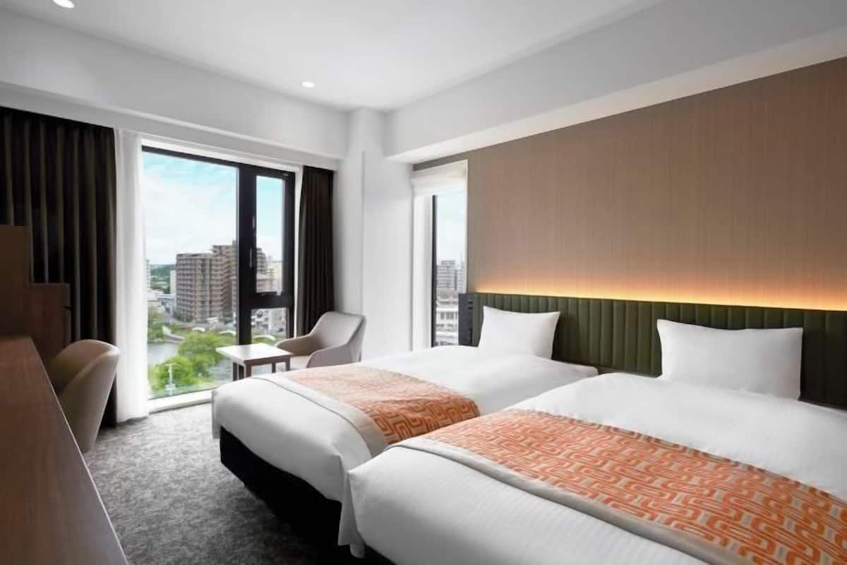 Premium bedding, down comforters, in-room safe, individually furnished