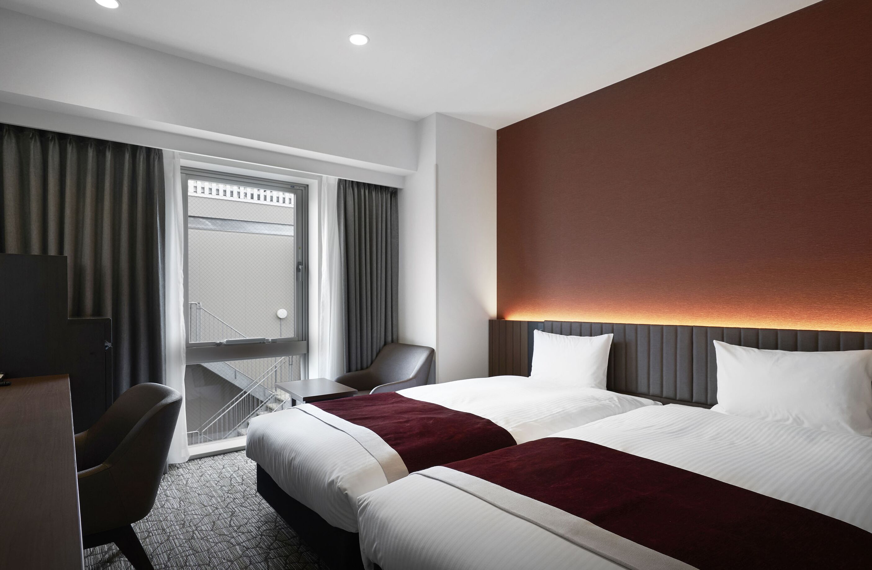 1 bedroom, premium bedding, down duvets, in-room safe