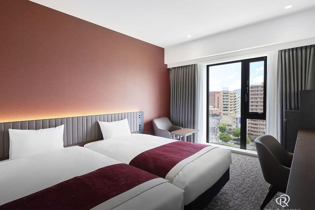 1 bedroom, premium bedding, down duvets, in-room safe