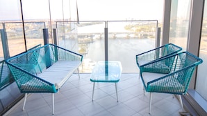 Standard Apartment | Terrace/patio - Signature Holiday Homes (Dubai)