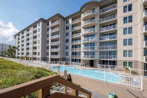 Exterior - Island Princess 719 Gulf front condo (Fort Walton Beach)