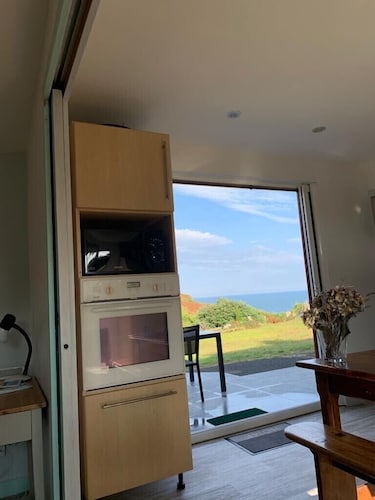 Petit chalet familial avec vue sur mer à 2 pas de la plage