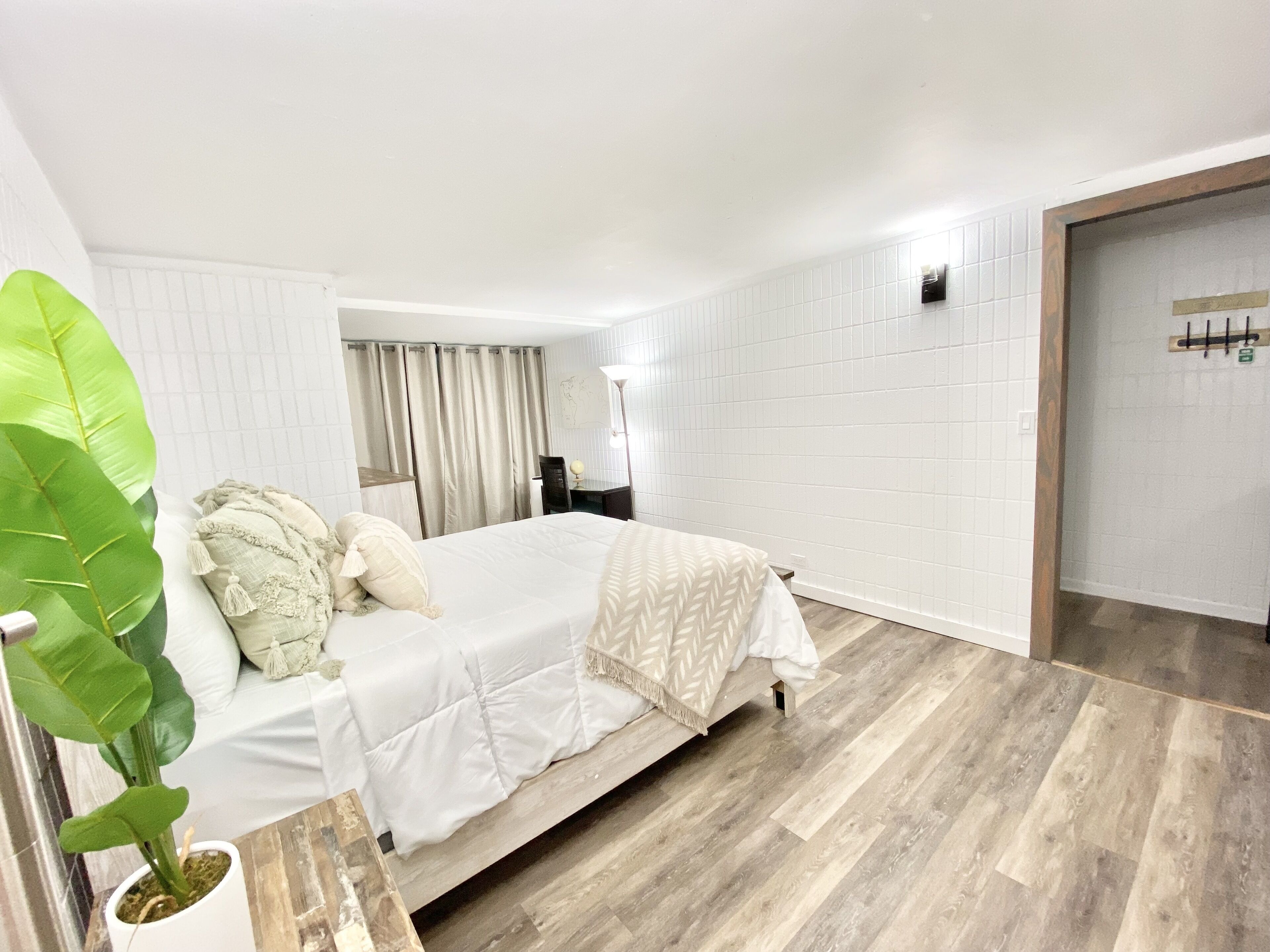 1 bedroom, desk, iron/ironing board, free WiFi