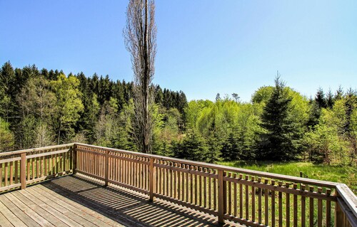 Cozy home in Munka Ljungby with sauna