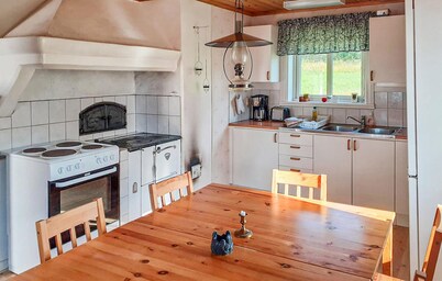 Awesome home in öje with lake view