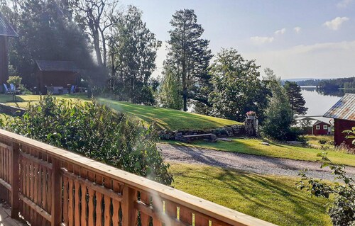 Awesome home in öje with lake view