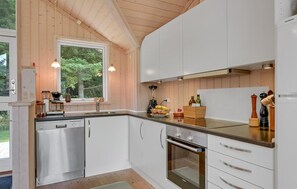 Kühlschrank, Herdplatte, Geschirrspüler
