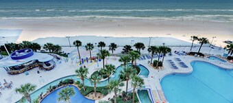 802 Ocean Walk Resort - Private Balcony -Lazy River !
