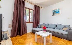 Smart TV - 4 bedroom beautiful apartment in Pula (Pula)