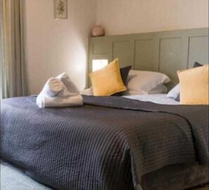 Design-Ferienhütte | 2 Schlafzimmer, Bettwäsche aus ägyptischer Baumwolle