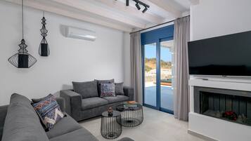 Smart-tv en een open haard