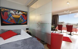 1 bedroom, free WiFi, bed sheets