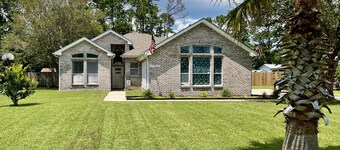GaMe RoOm, Sleep 12, Colorful Back Yard, Beach(A)
