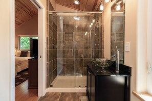 Unclassified image, 4 of 62, button