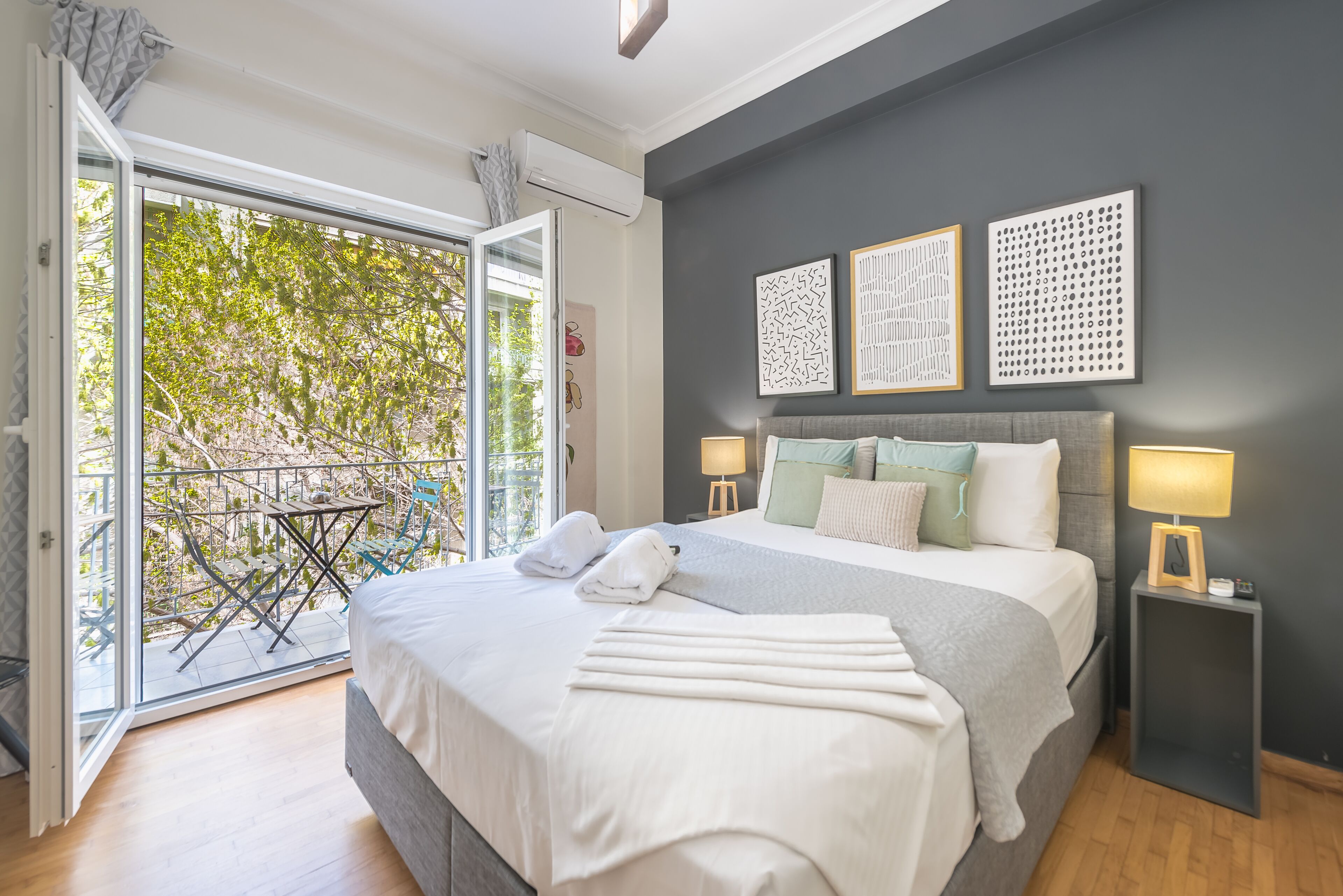 City Apartment | 1 bedroom, Egyptian cotton sheets, premium bedding, desk