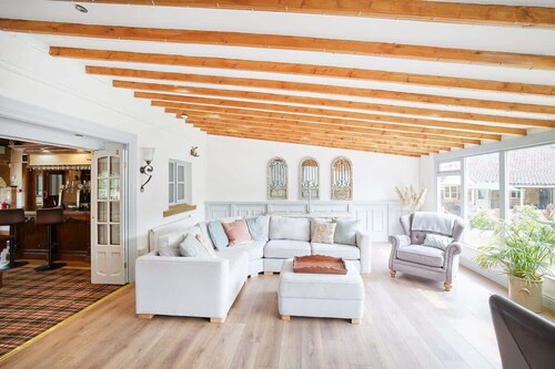 Host & Stay | The Arches Country House