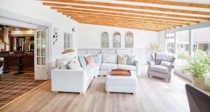 Host & Stay | The Arches Country House