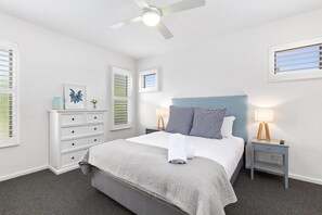 4 Schlafzimmer, Bügeleisen/Bügelbrett, WLAN, Bettwäsche