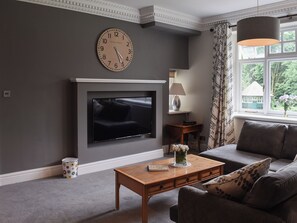 Living area - 3 bedroom accommodation in Bowness on Windermere (Bowness on Windermere)