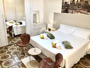 2 bedrooms - City Bb Chic Room With Shared Bathroom (Castelsardo)