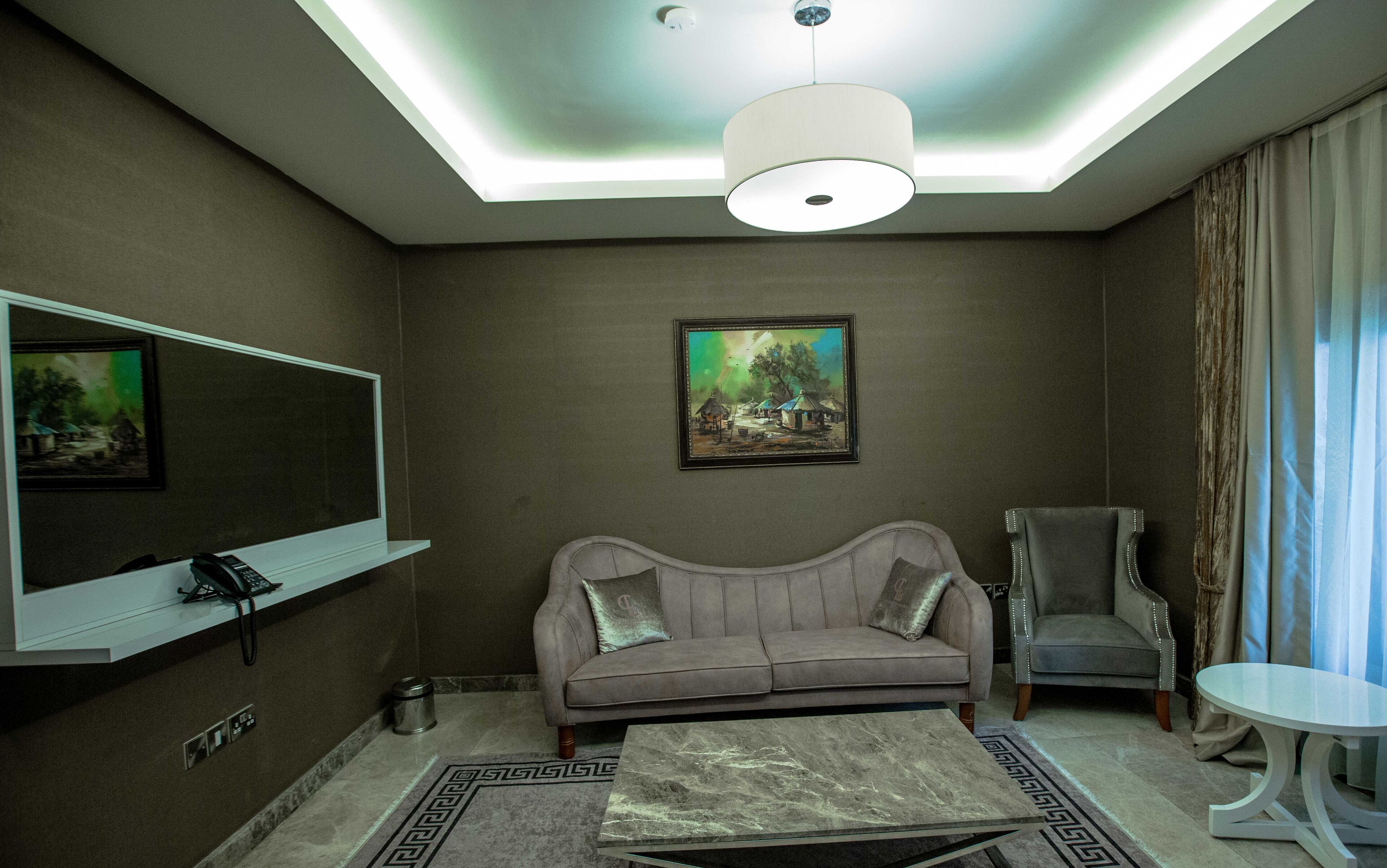 luxury suite | 1 bedroom, frette italian sheets, premium bedding, tempur-pedic beds