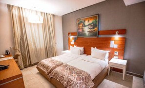 ห้องลักซ์ชัวรี่ทวิน | ผ้าปูที่นอน Frette จากอิตาลี, เครื่องนอนระดับพรีเมียม