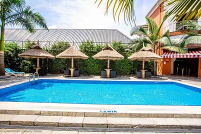 Charleson Luxury Hotel
