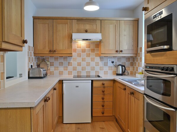 Dishwasher - 4 bedroom accommodation in Ambleside (Ambleside)