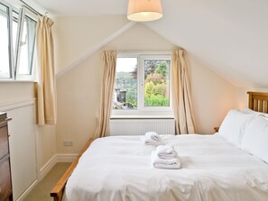 4 bedrooms, free WiFi, bed sheets - 4 bedroom accommodation in Ambleside (Ambleside)