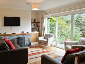 Fireplace - 4 bedroom accommodation in Ambleside (Ambleside)