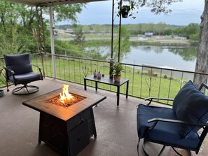 Terrace/patio - MAY SALE! From 259 with PONTOON BOAT!  (Hot Springs)