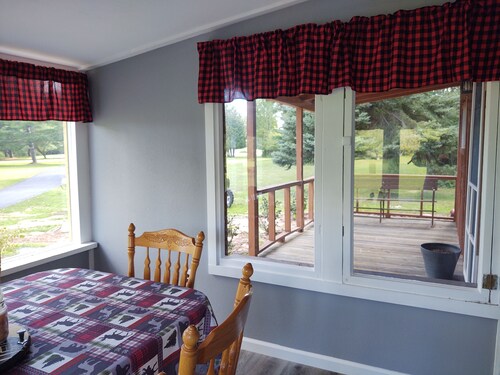 Home with peace and quiet near several attractions