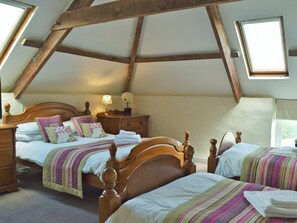 4 dormitorios, wifi gratis, ropa de cama