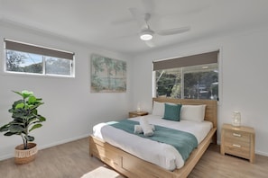 3 chambres, fer et planche à repasser, Wi-Fi gratuit, draps fournis