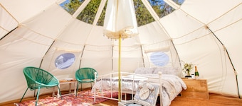 Stunning 1-bed Star Gazing Bell Tent Loughborough