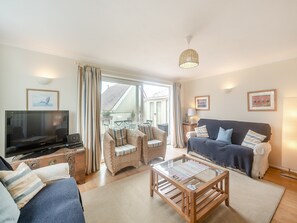 Living area - 2 bedroom accommodation in Herbert Road (Herbert Road)