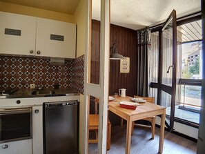 Kylskåp och ugn