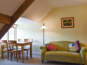 Living area - Upper Sycamore Cottage (Ambleside)