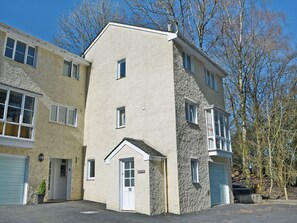 Exterior - Meadows End- Meadowcroft Cottages (near Bowness-on-Windermere)