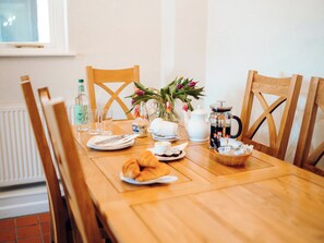 Dining - Atrato's Stable - UK6735 (Lydstep, near Tenby)