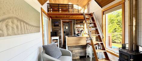 Televisie en een open haard