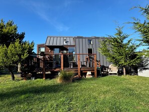 Exterior - Sea Otter (formerly known as Sandbug) (Lincoln County)